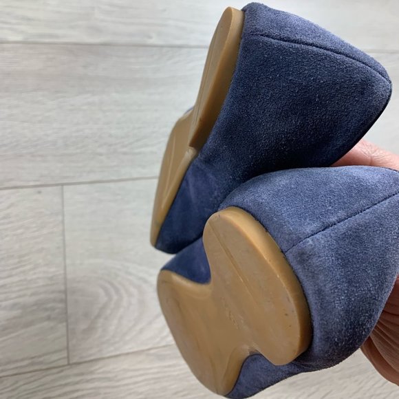 Gucci Blue Suede Bamboo Accent Flats - Picture 10 of 12